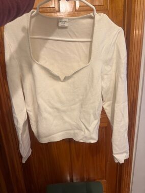 Abercrombie & Fitch Off-White Long Sleeve Square Neck Sweater